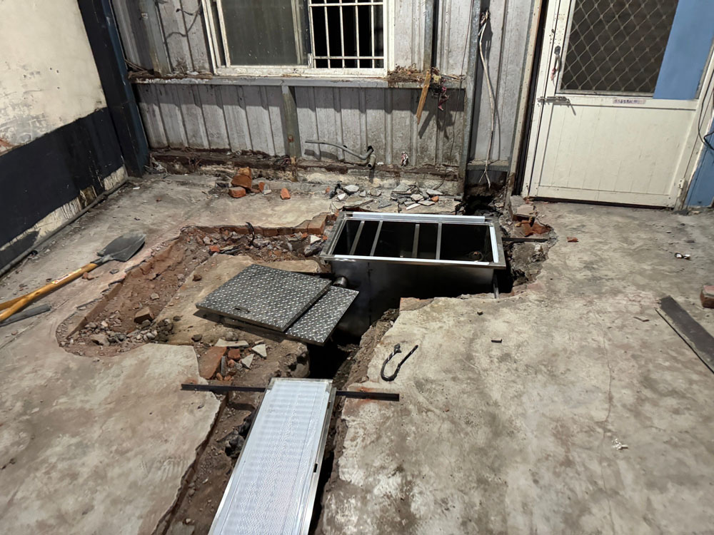 排水管路、水溝、油水分離槽工程12